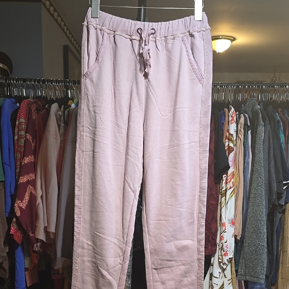 Hem & Thread Pants - #117. NWT Hem & Thread Joggers.